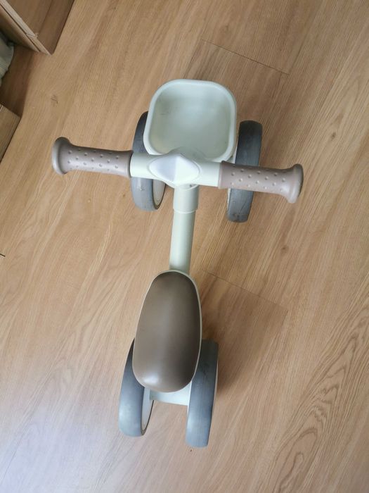 Triciclo criança 1 a 3 anos