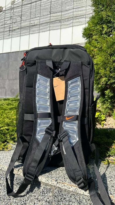 Nike Varsity Elite V3 BackPack чорний з оранжевим
