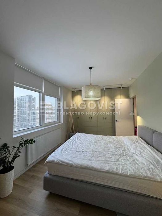 ЖК Варшавський Мікрорайон!2К/69м2 відмінний ремонт тепла зручна