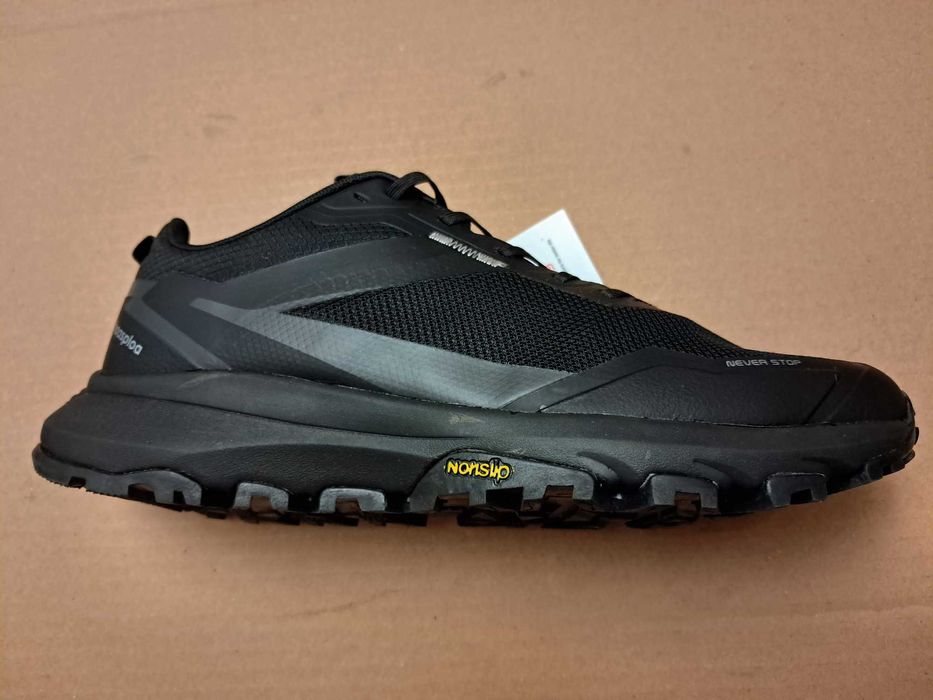 Кроссовки Baas  оригинал размер 45 стелька 30см