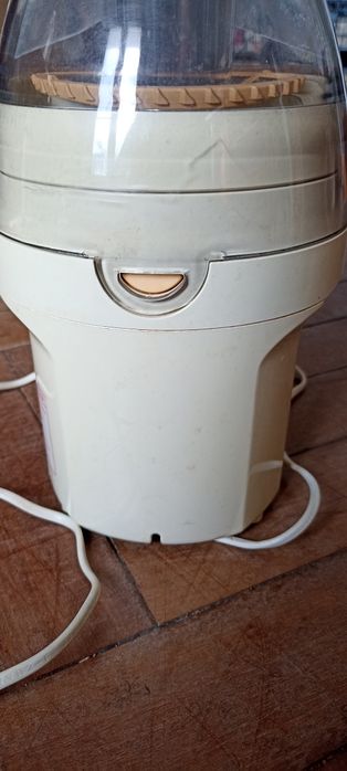 máquina de sumos Vitafruit Moulinex