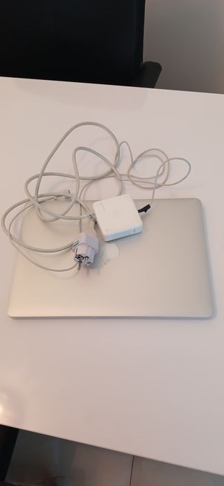 Продам macbook pro