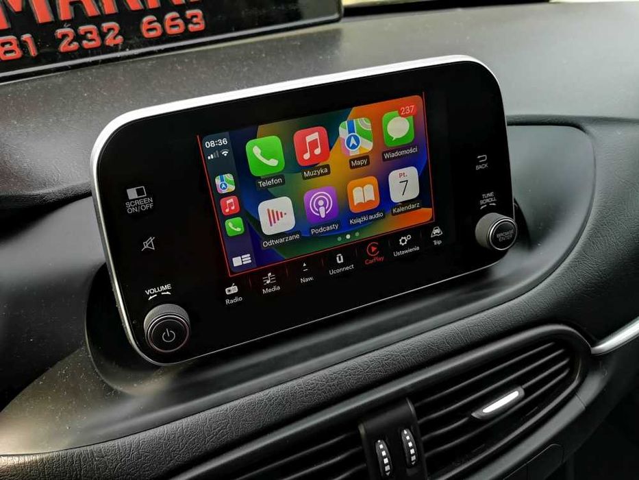 Tipo CARPLAY AndroidAuto na fabrycznym ekranie Fiat Uconnect tablet 7"