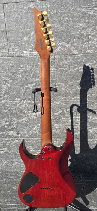 Ibanez RG421HPFM com Ratio locking tuners