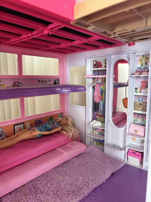 Casa da Barbie Dreamhouse, praticamente nova!