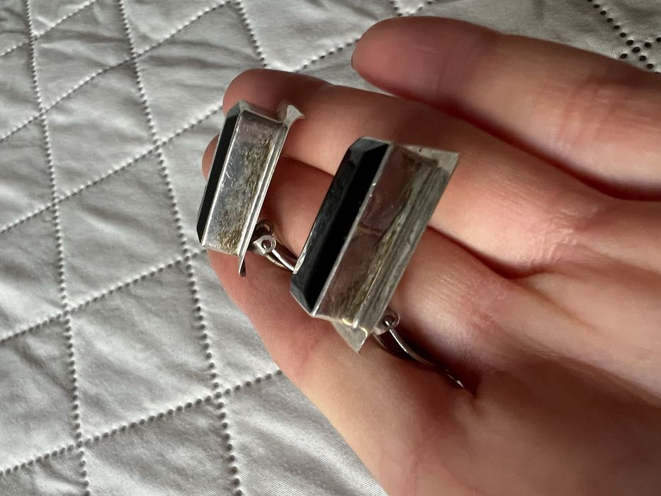 Srebrne duże klipsy z onyksem sygnowane