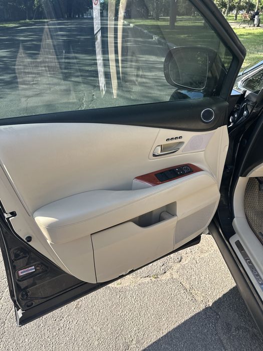 Продам Lexus RX350