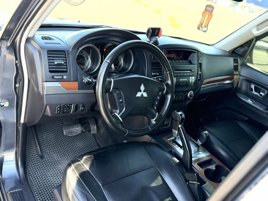 Mitsubishi Pajero Wagom 2008г, 3,2 Дизель Автомат Максимал!