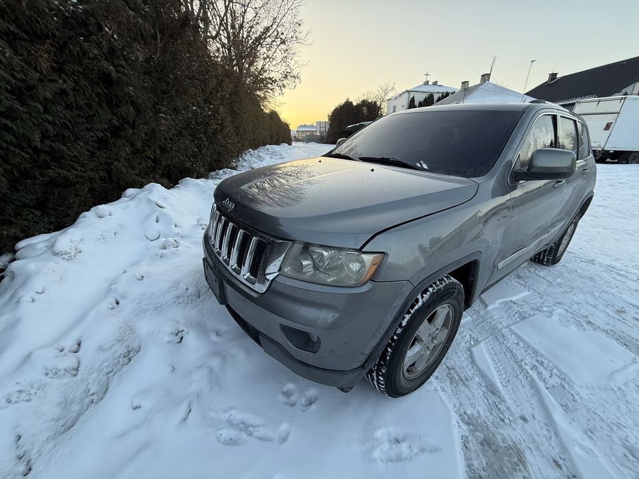 Jeep grand cherokee laredo 2013