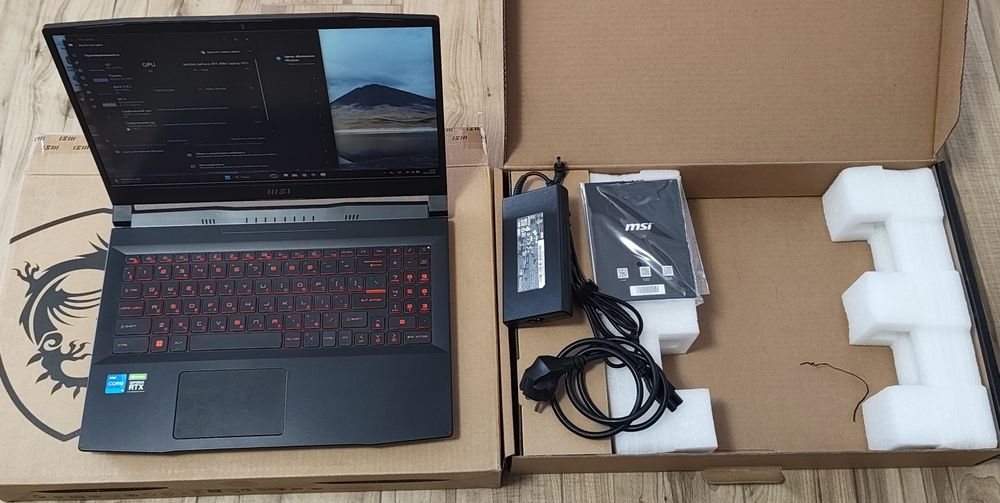MSI Katana GF66 11UE 15.6