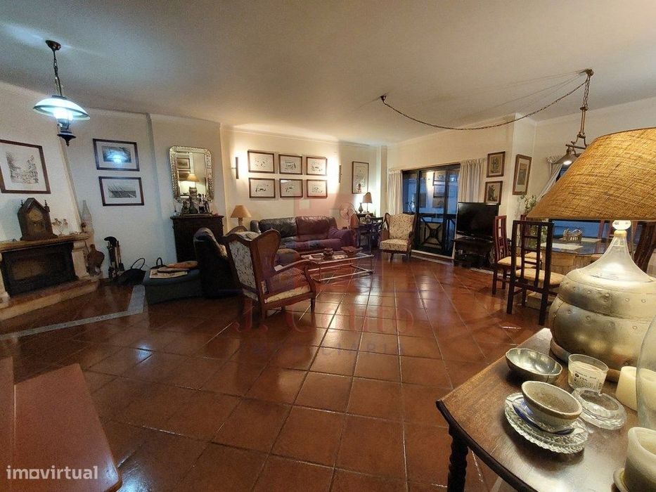 Apartamento T4+1 duplex em Caldas da Rainha — Caldas Da Rainha - Nossa Senhora Do Pópulo, Coto E São Gregório, Leiria