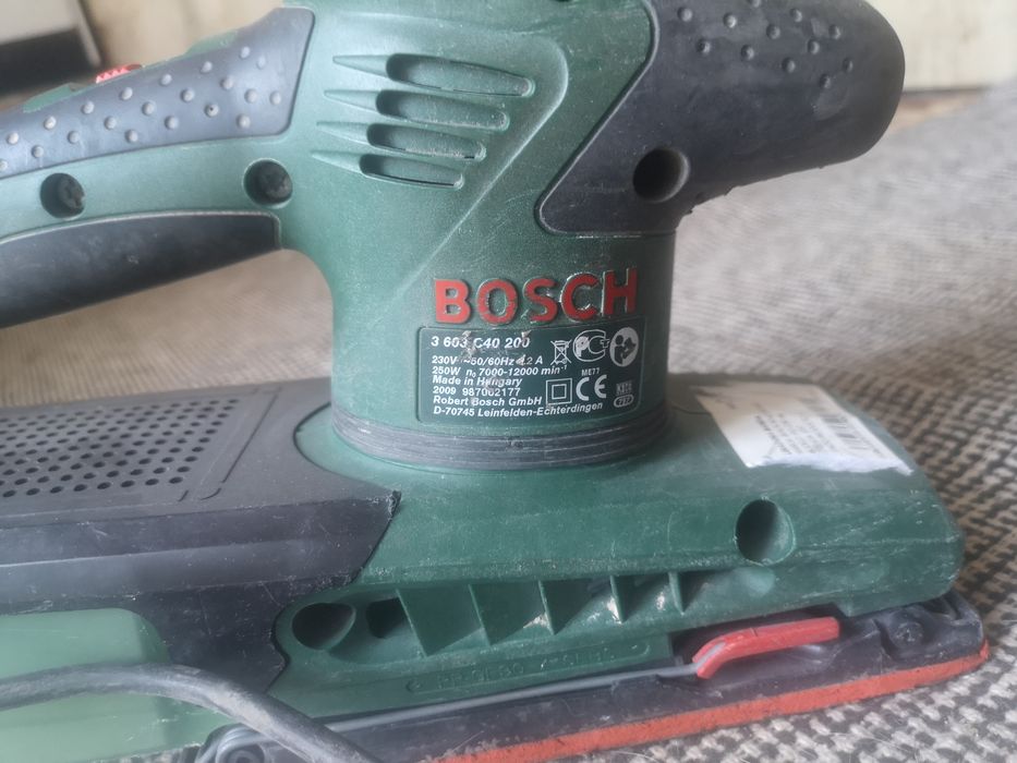 Lixadora vibratória BOSCH PSS 200 AC