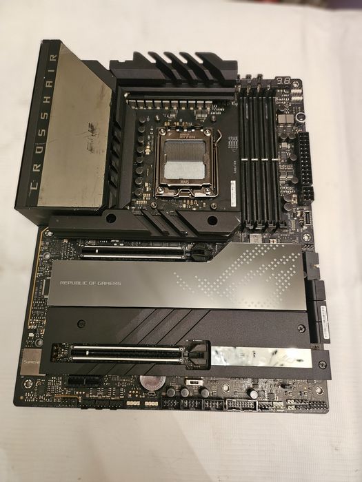 Материнська плата ASUS ROG CROSSHAIR X670E HERO WiFi 6E AM5 Ryzen5/7/9