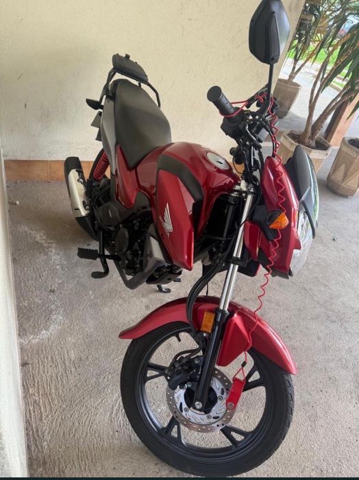 Honda CB125F – Ano 2023 | Como Nova