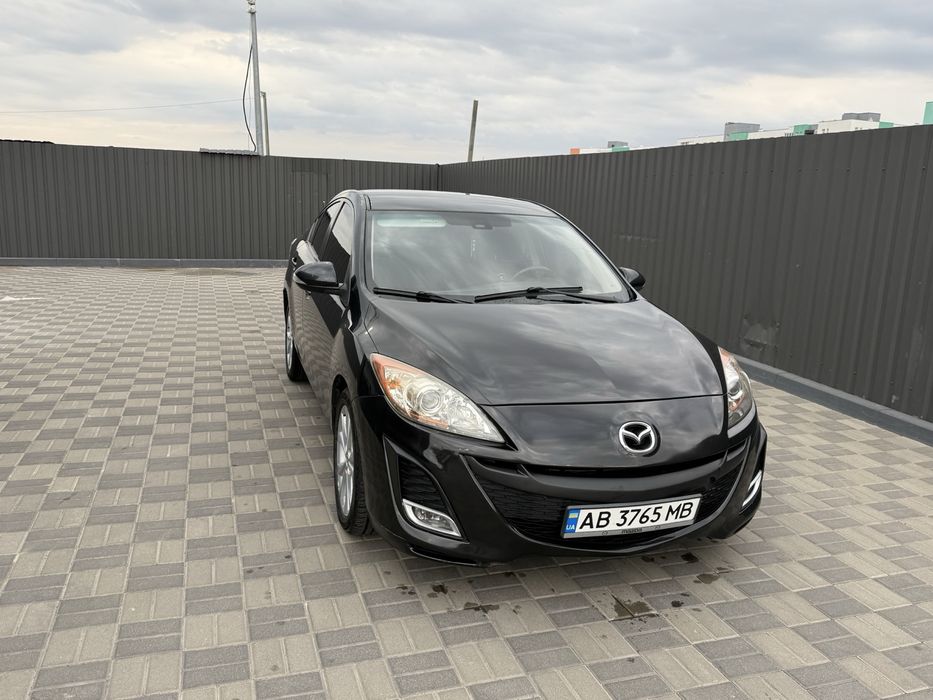 Продам Mazda 3..