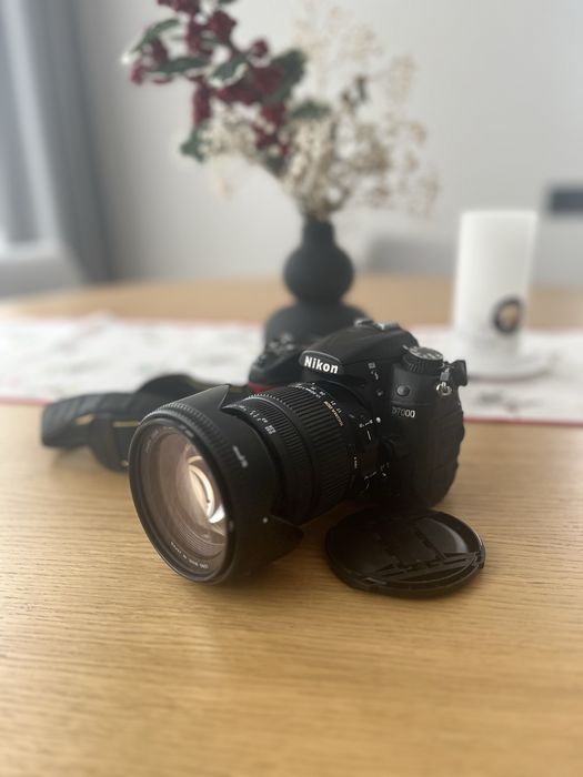 Nikon D7000 + Sigma 17-50