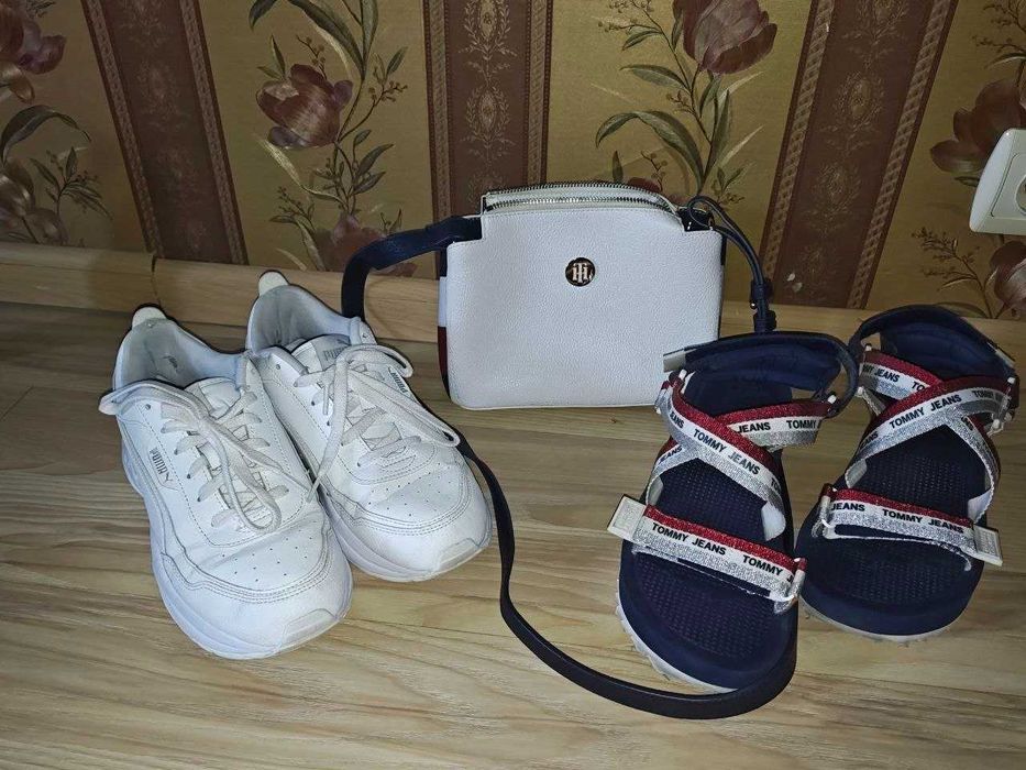 Кровосвки Puma Сандали Босоножки Tommy Jeans Сумка Tommy Hilfiger Летняя обувь