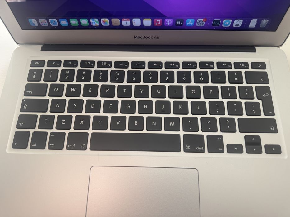 Ідеальний Macbook AIR Intel I5 4RAM 128SSD A1466
