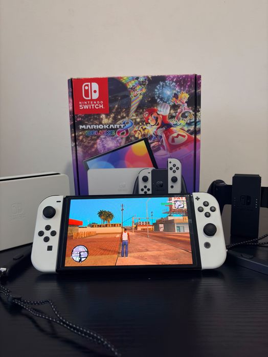 Nintendo switch oled + caixa + Gta + SD - Excelente estado