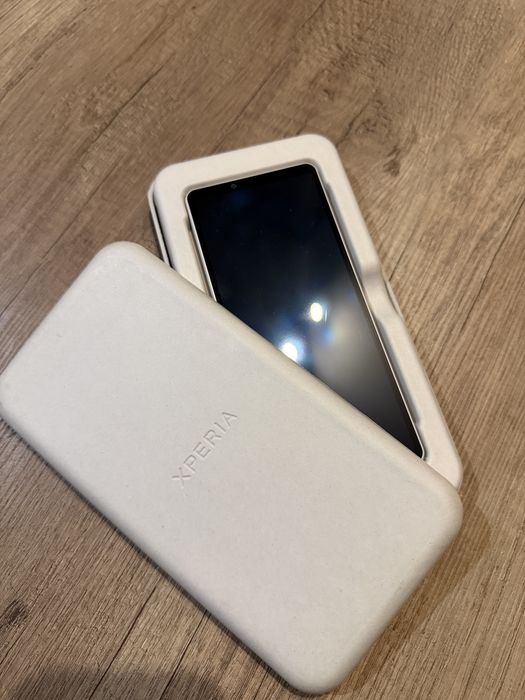 Sony xperia 10 v biały/srebrny