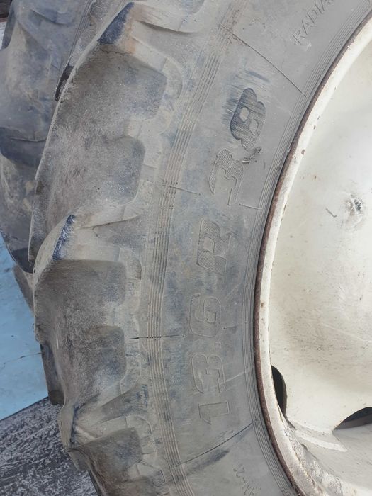 Kola wąskie miedzyrzedowe same case lamborghini 13,6R38
