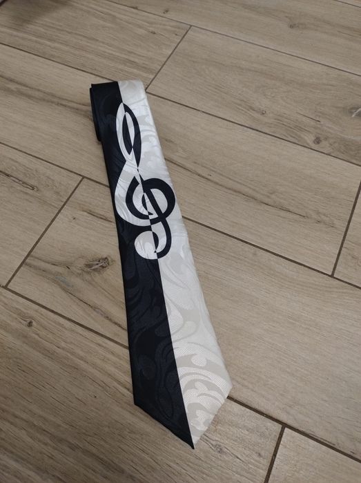 Super krawat klucz wiolinowy Nowy