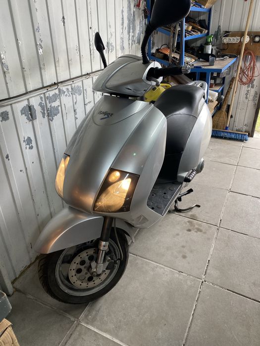 Skuter Piaggio 125