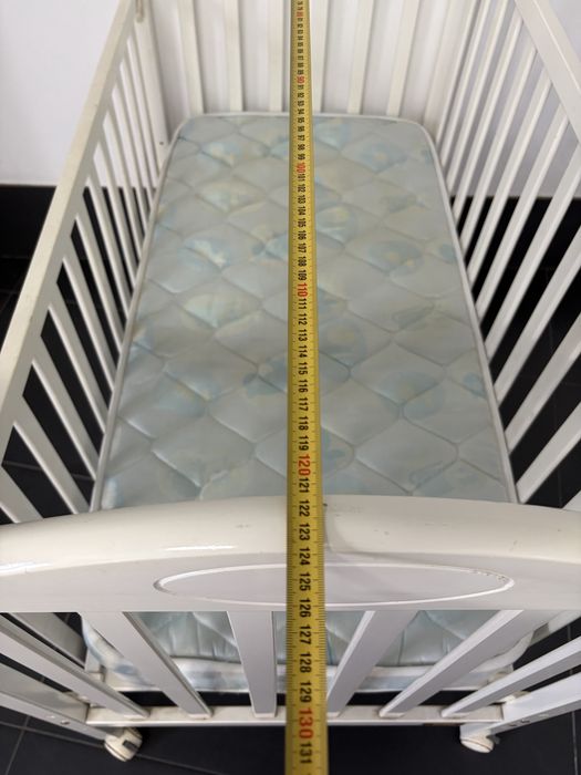 Cama de bebe branca