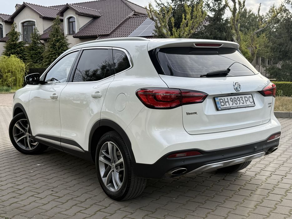 MG HS 2021г 1.5 бензин автомат