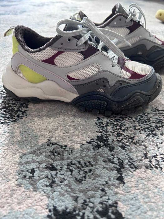 Кроссовки на мальчика ZARA