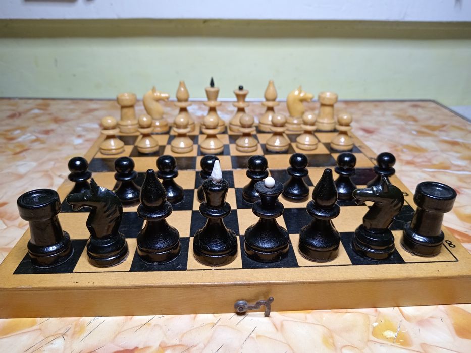 Шахмати дитячі, дошка  29х29 см