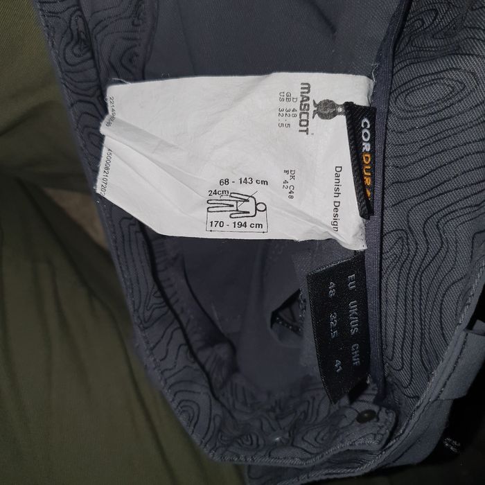 Шорти робочі багатофункціональні  MASCOT  Customized Shorts Dark