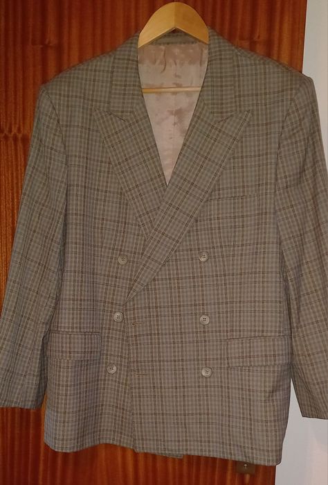 Conjunto casaco/blazer + calça clássicos (fato)