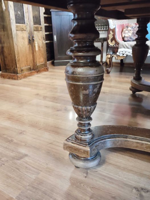 Rozkładany stół +6  krzeseł