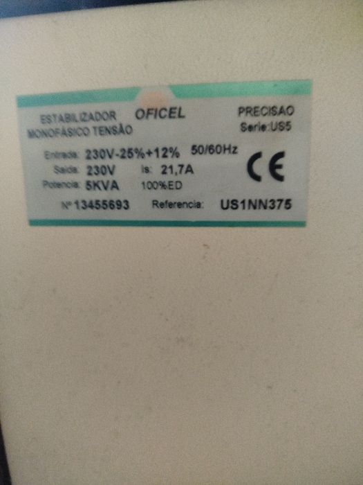 Estabilizador 220v 21,7 amperes pouco uso