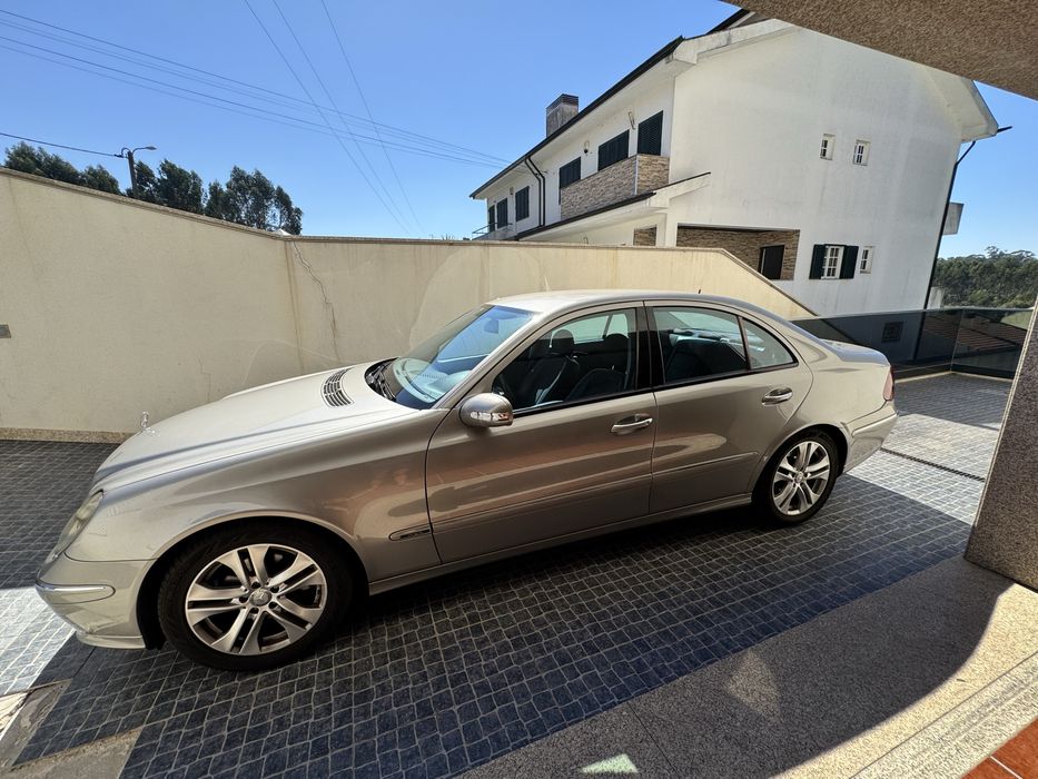 Mercedes-Benz E 270 CDI Avantgarde — 2002 — 210.000 km