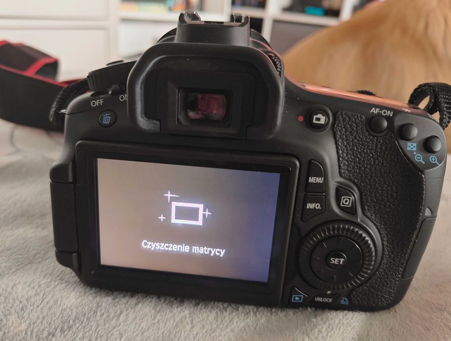 Canon EOS 60D + obiektyw 17-85 mm + dodatkowa torba