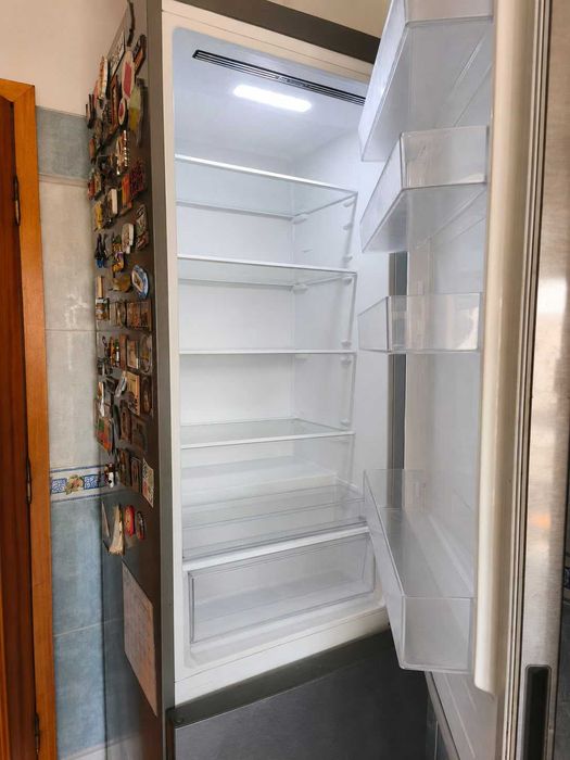 Frigorífico Combinado LG GBP62DSXCC 384L No Frost