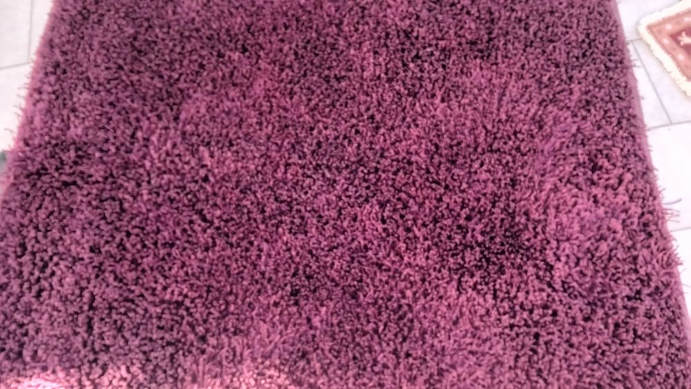 Vendo carpete bordô