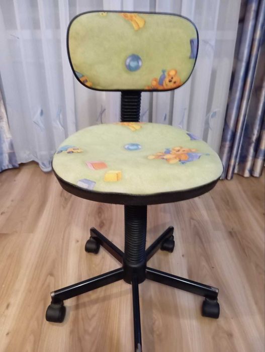 Крісло дитяче комп'ютерне