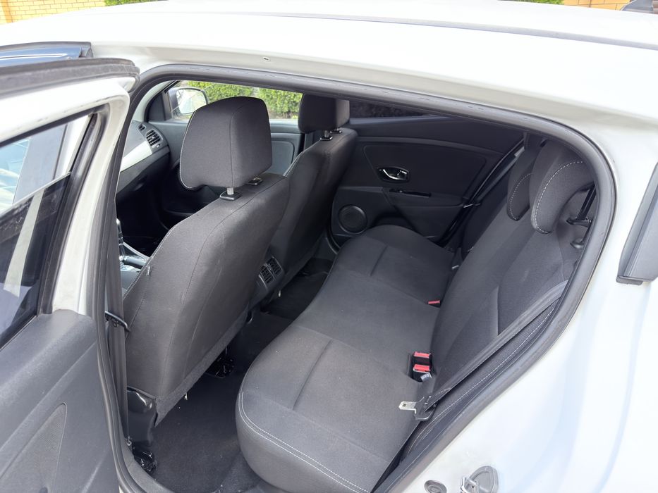 Renault  Megane 2013г.1.5 TDI АКПП