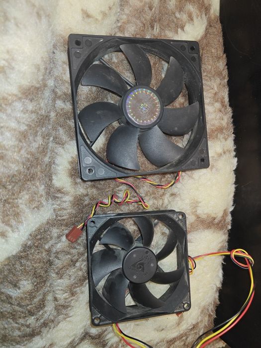 Продам два вентилятора