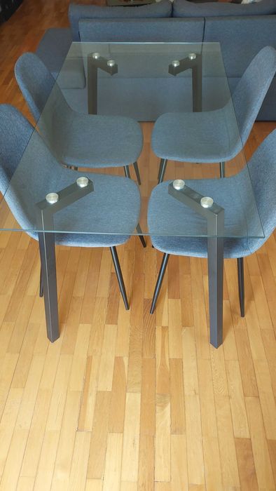 Mesa em vidro + 6 cadeiras