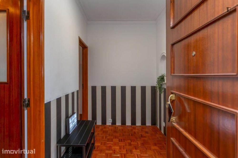 Apartamento com 4 quartos - localizado em Alvalade Lisbon