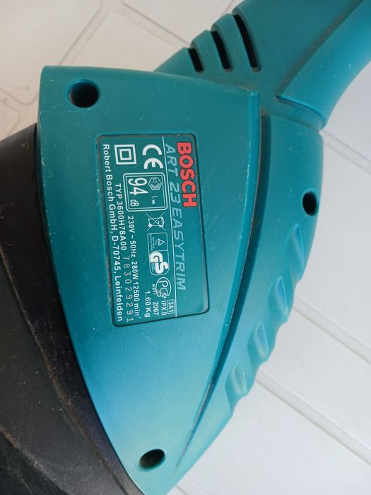 Aparador de relva Bosch 23 Easytrim