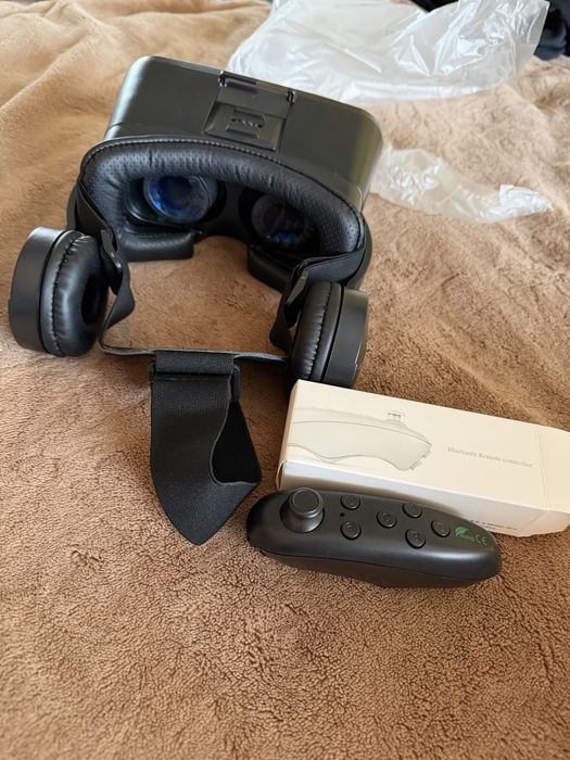 Окуляри віртуальноі реальності