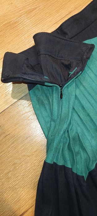 Przepiękna plisowana spódnica L