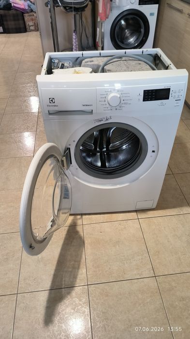 Пральна машина Electrolux EWF1064EDU 2.2 квт