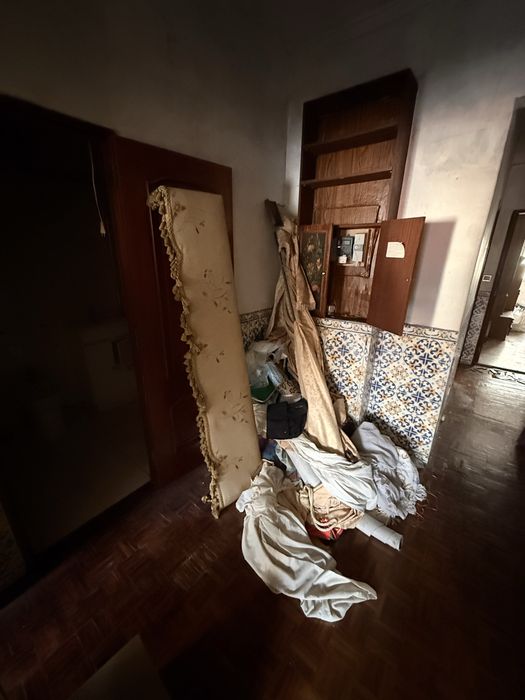 OFEREÇO Móvel / Cristaleira (Condição na descrição)