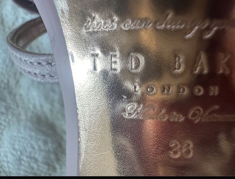 Sandały na szpilce Ted Baker rozm. 36